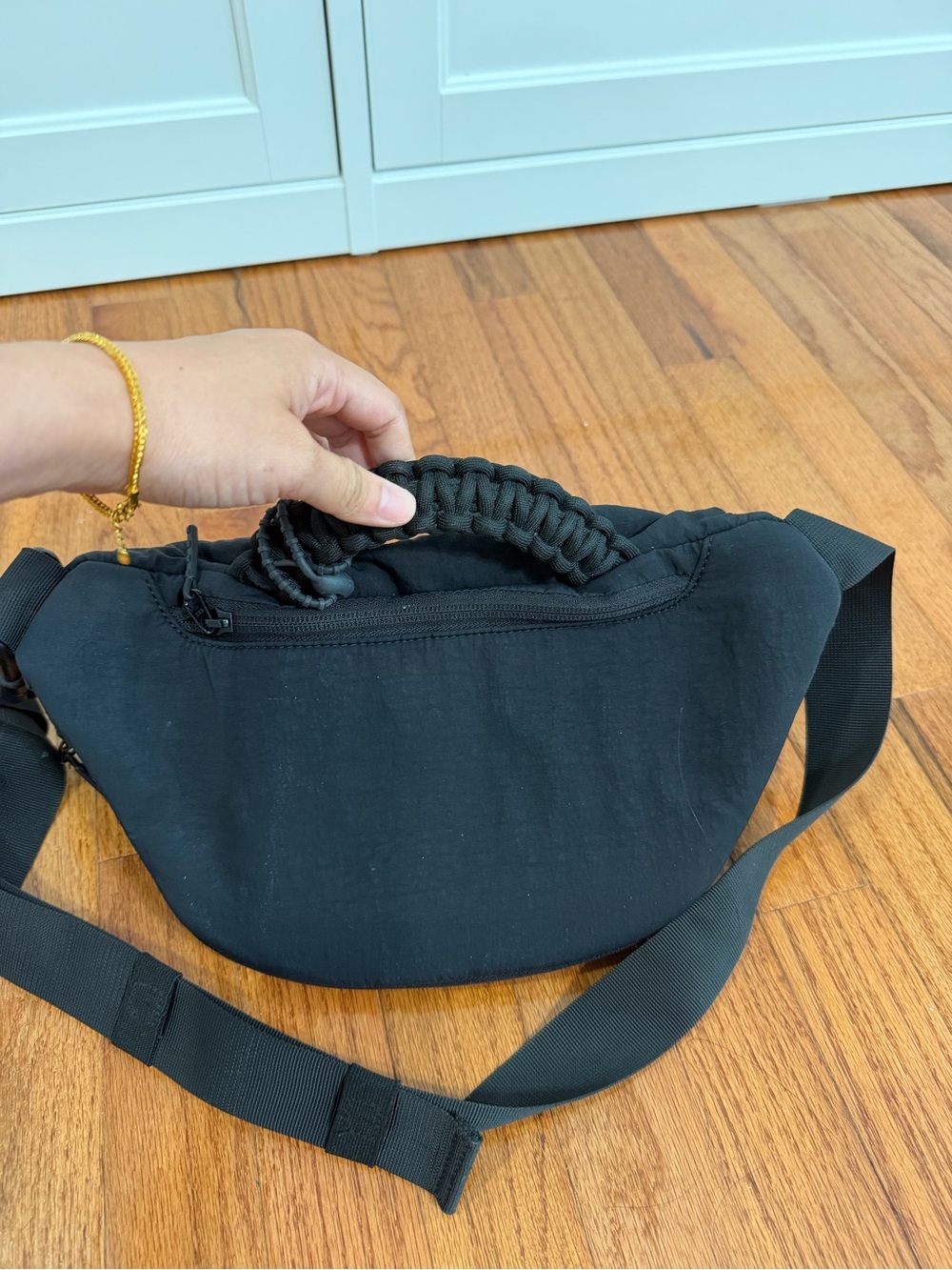 Lululemon Black Crossbody Bag with Curved  Top Handle - Picture 5 of 8